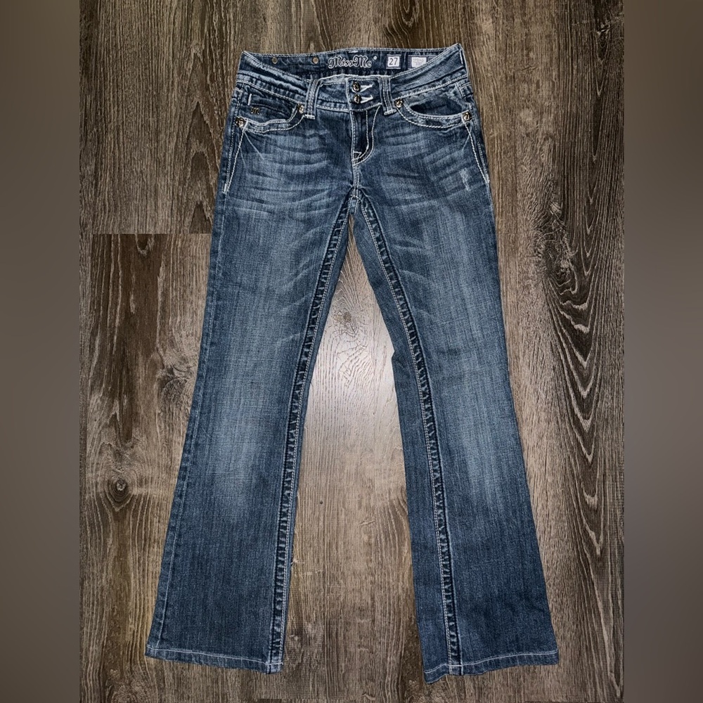 Low rise Miss me jeans with rhinestone cross pockets ☆